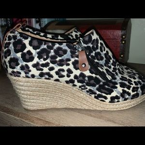 Leopard print wedge shoes